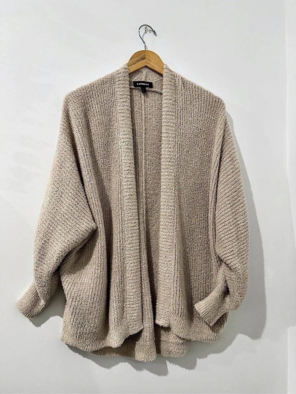 Express Open Front Cardigan in Beige Size Medium Like New
